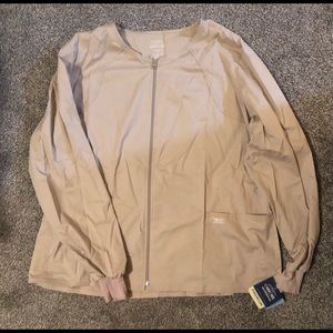 2xl tan Scrub coat, new with tags.